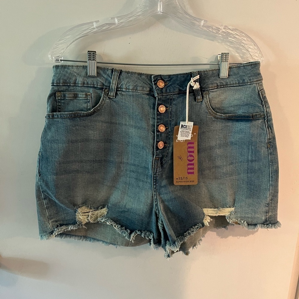 Vanilla Star Super High Rise Mom Short, size 15, new!
